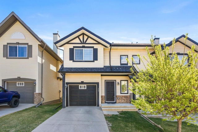 243 Rockyspring Grove