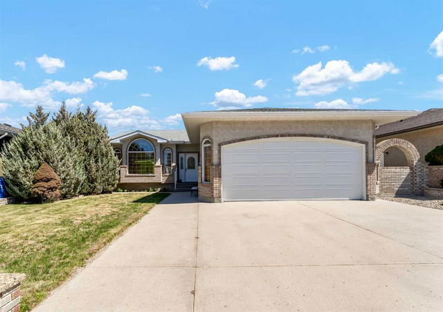 9 Park Meadows Drive