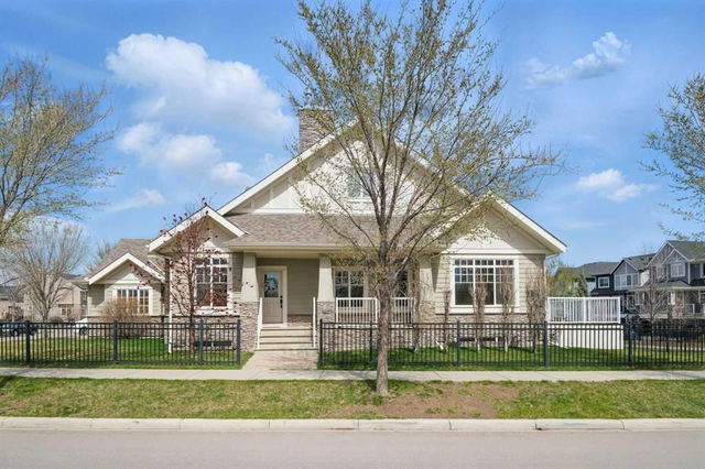 1181 Coopers Drive SW