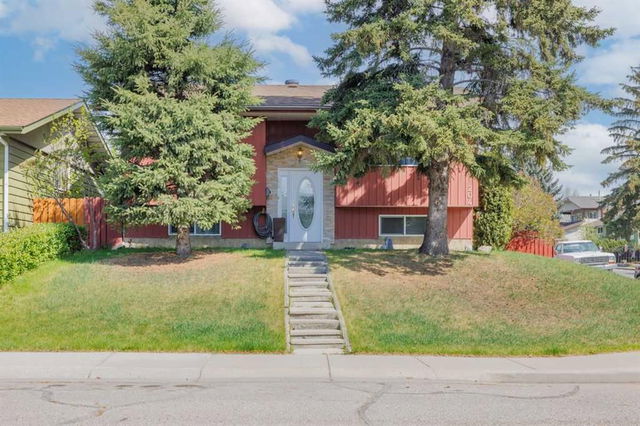 204 Dovely Place