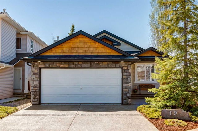 19 Rockmont Court