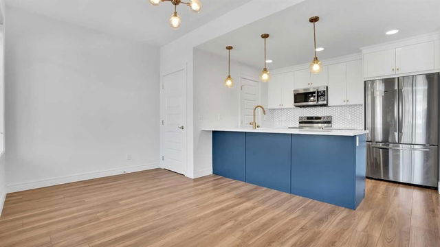 390 Seton Passage