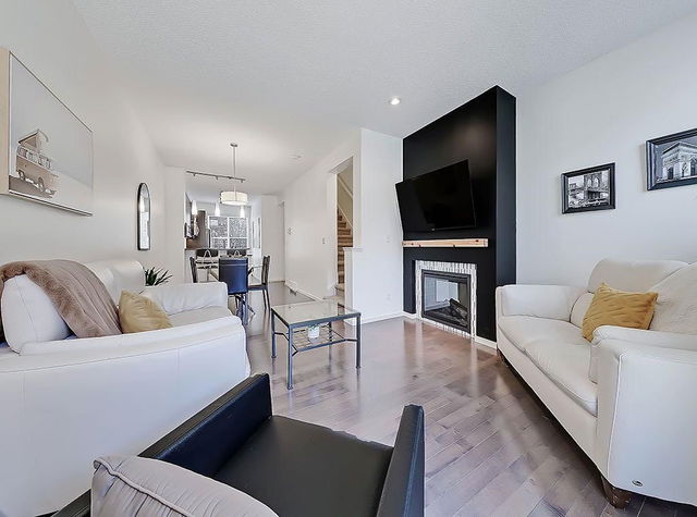 309 Ascot Circle
