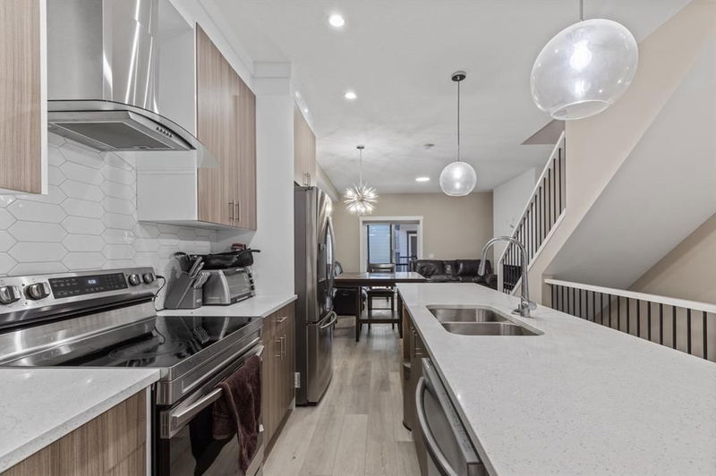 95 Skyview Close NE #406, Calgary, Alberta