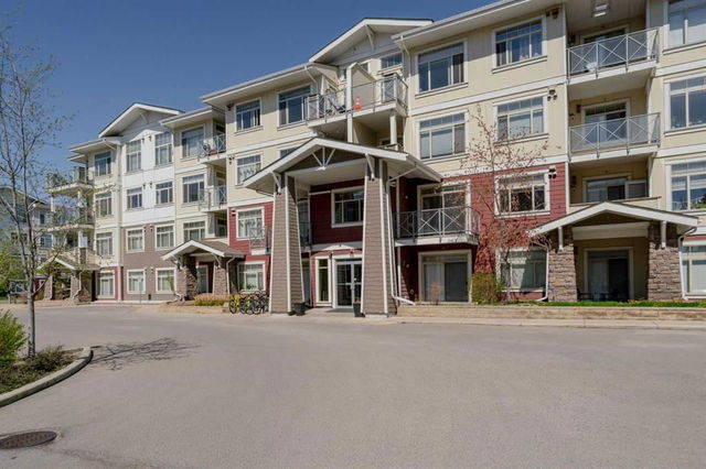 302 - 28 Auburn Bay Link