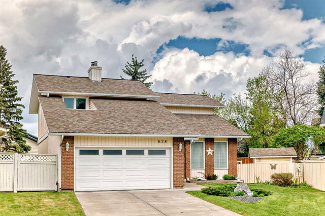 628 Deer Side Place