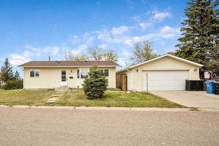 31 Castleglen Crescent