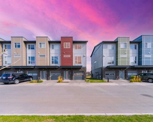 305 - 70 Saddlestone Drive