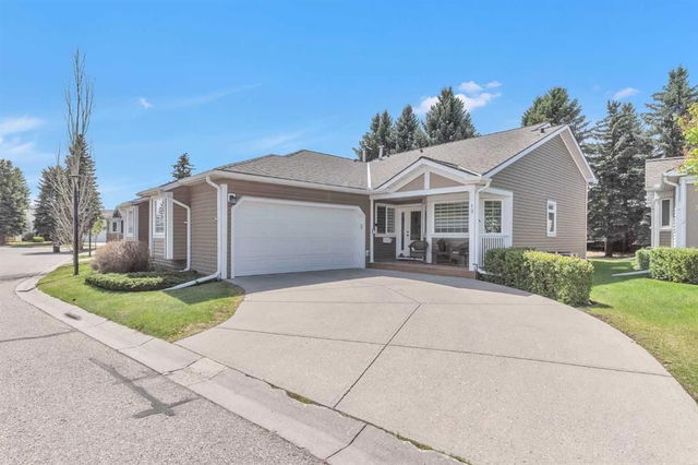 13 Douglasbank Gardens SE