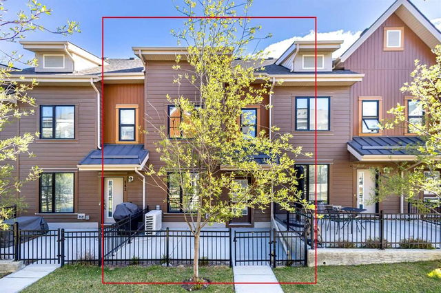144 Livingston Common