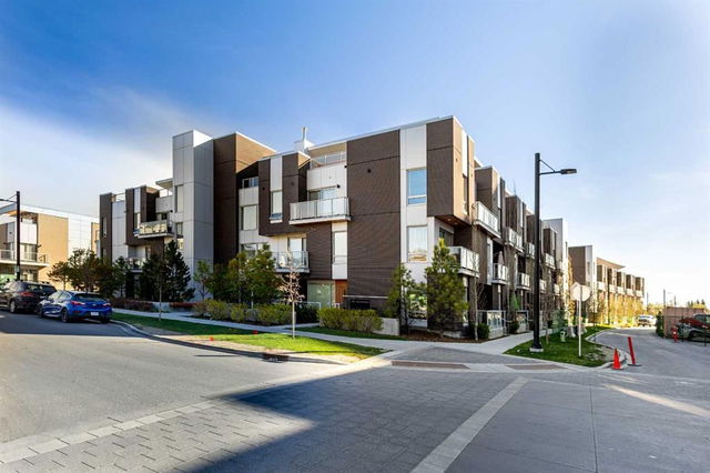 101 - 3130 Thirsk Street