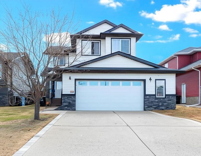 122 Iris Way