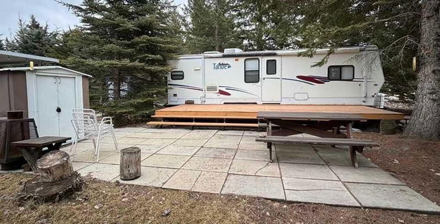 6 TIMBER AVENUE - 5230 27 Highway