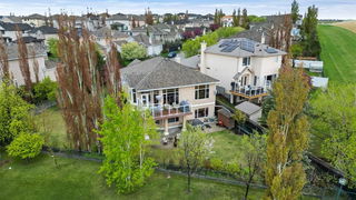 35 Royal Crest Way