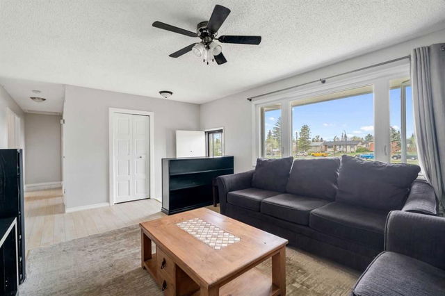324 Penswood Way
