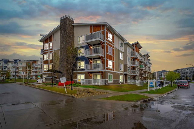 1307 - 302 Skyview ranch Drive