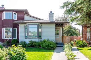 14 Deermeade Bay SE