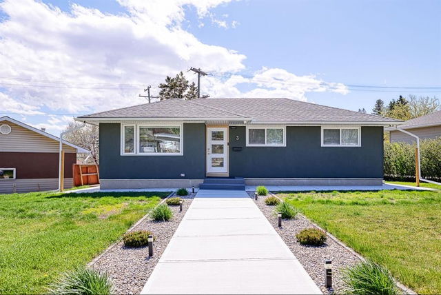 3 Canyon Drive