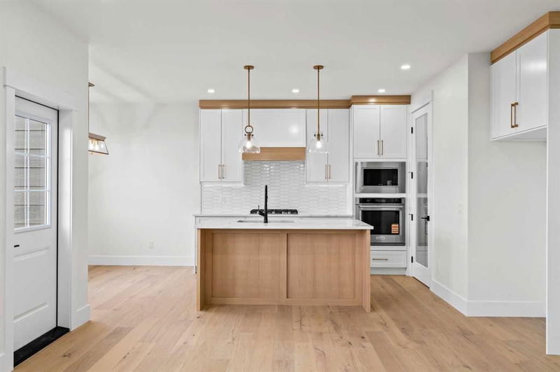 167 Panora Way NW, Calgary, Alberta