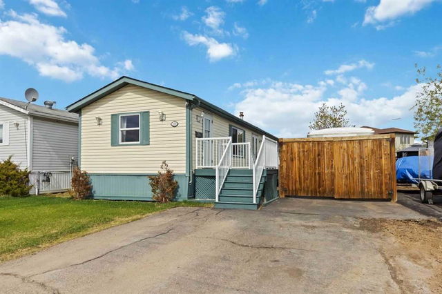 233 Mckinlay Crescent
