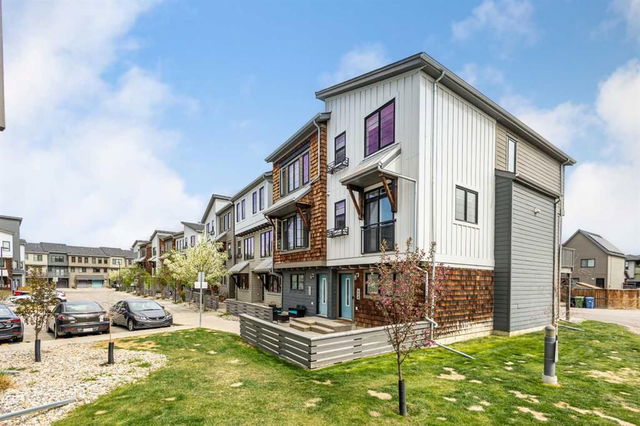 616 Walden Circle