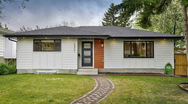 5907 Dalkeith Hill