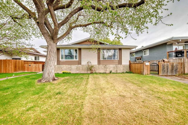 1019 Canfield Crescent