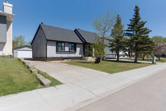 146 Mcconachie Crescent