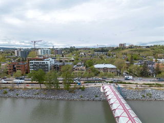 107 - 916 Memorial Drive