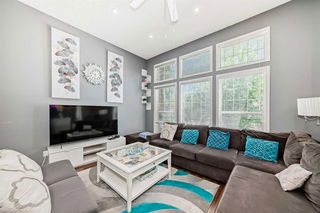 12 Taravista Crescent