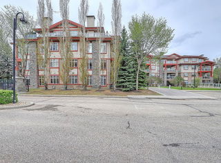 2205 - 2205 Lake Fraser Green