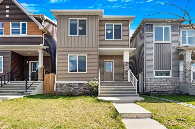 39 Corner Meadows Common NE, Calgary, Alberta