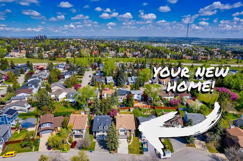 56 Strathclair Place SW, Calgary, Alberta