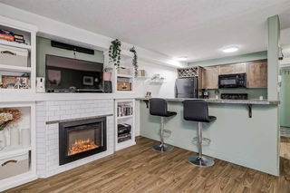 208 - 355 5 Avenue