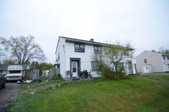 414 Willow Crescent