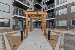1114 - 395 Skyview Parkway