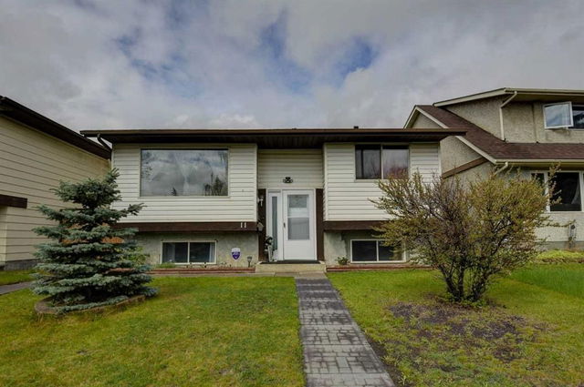 11 Ogmoor Crescent