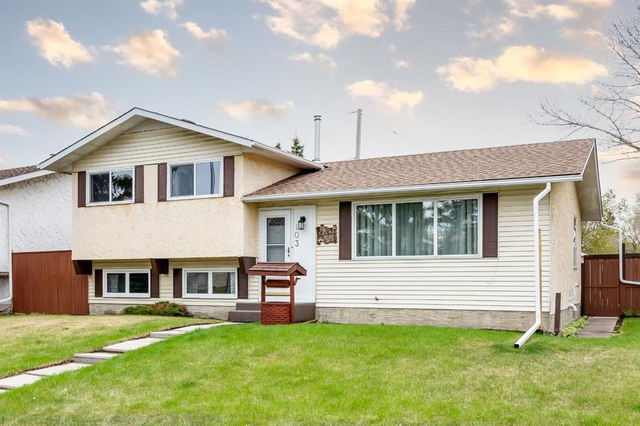 103 Forest Crescent