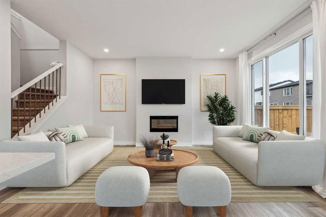 50 Creekstone Square