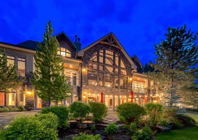32 Wolfwillow Ridge