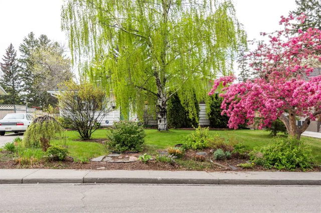 6 Glenmount Crescent