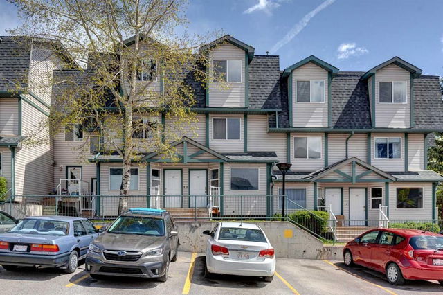 12 - 200 Glacier Drive