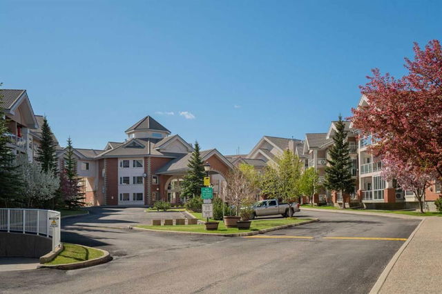 110 - 223 Tuscany Springs Boulevard