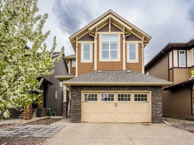 133 Cougar Ridge Close