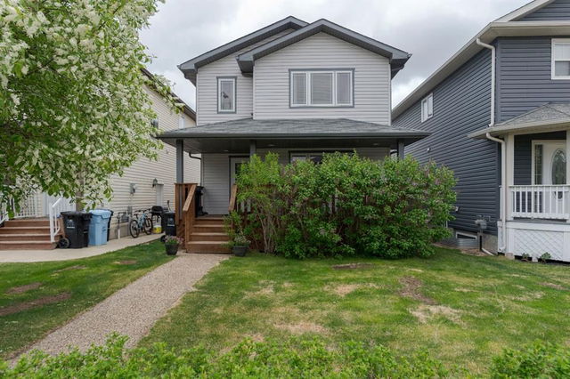 225 Hawthorn Way