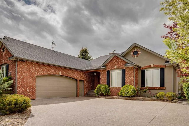 38 Meadow Pointe Drive