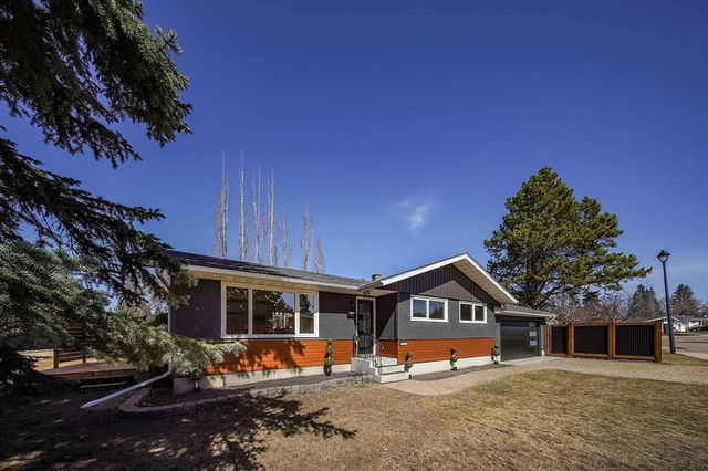 73 Selkirk Boulevard