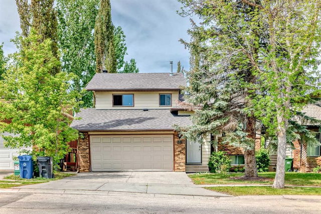 88 Macewan Glen Drive