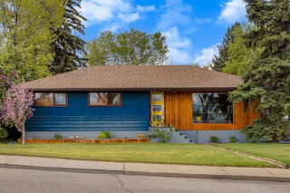 448 Thornhill Place