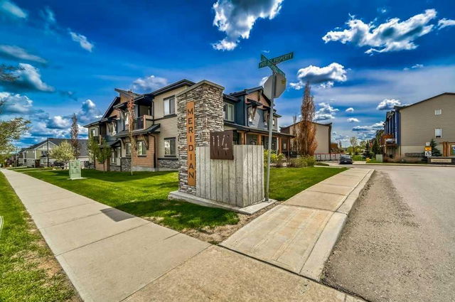 1912 - 2461 Baysprings Link